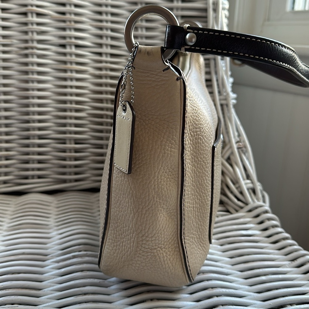 COACH Chelsea Beige Pebbled Leather Shoulder Bag - Picture 11 of 16